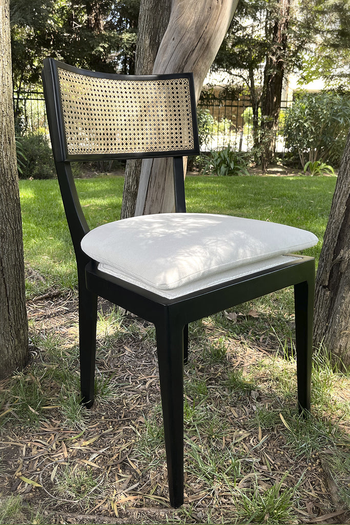 Silla Carlota - Madera nativa y Junco natural - Color negro  - 15% DCTO!