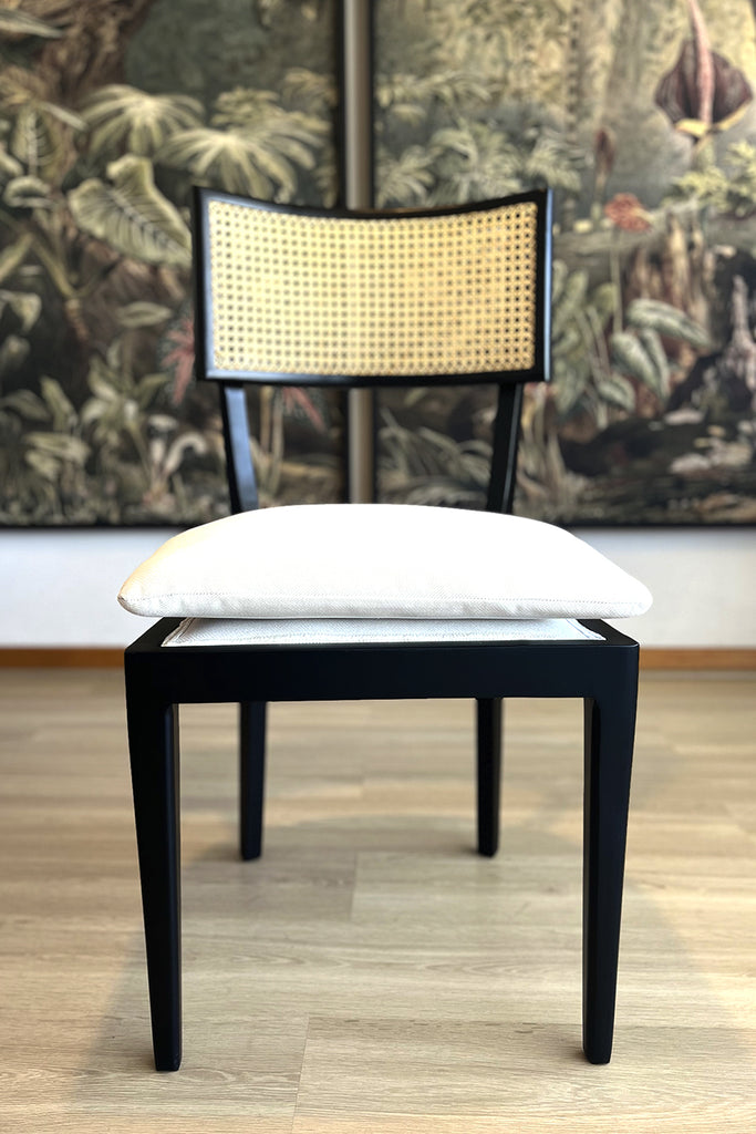 Silla Carlota - Madera nativa y Junco natural - Color negro  - 15% DCTO!