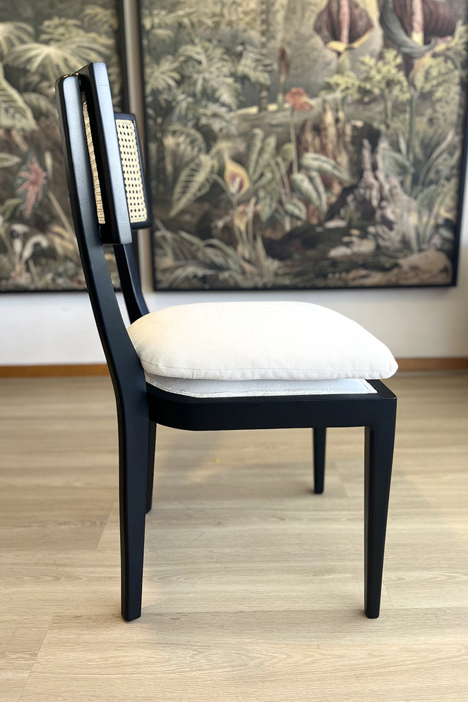 Silla Carlota - Madera nativa y Junco natural - Color negro  - 15% DCTO!